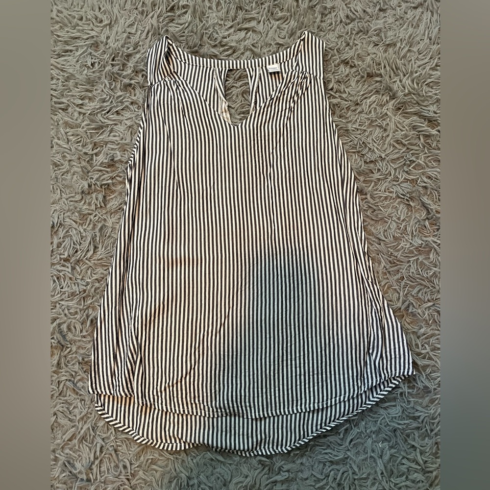 Old Navy gray & white striped sleeves blouse. Like new.